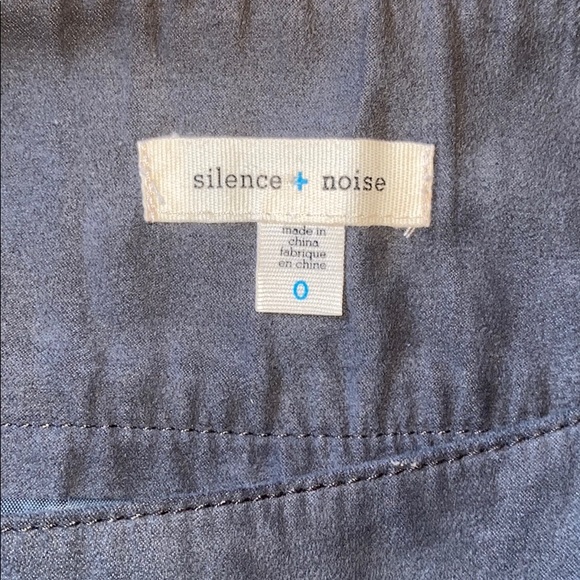 🎧 silence + noise Mini Skirt - Picture 5 of 6